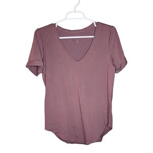 Lululemon V-Neck T-Shirt Pink/Purple